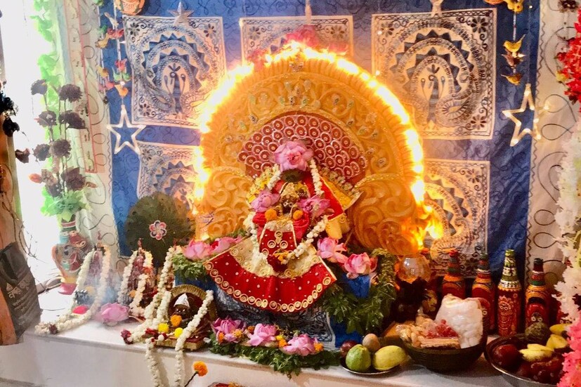 জাতীয় পুরস্কারজয়ী অভিনেত্রীর আশা, তাঁর গল্প ‘দশভুজা অ্যাকাডেমি’-র সেলুলয়েড রূপ সম্পূর্ণ অন্যরকমের ছবি হবে এবং সেই ছবিও দর্শকদের খুব ভাল লাগবে৷ সুপারহিট হবে ৷ 