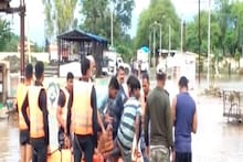 বৃষ্টির দাপটে প্লাবনের সম্ভাবনা, ভাসছে মুম্বই, অমরাবতী, নেমেছে ধস, ফুঁসছে নদী