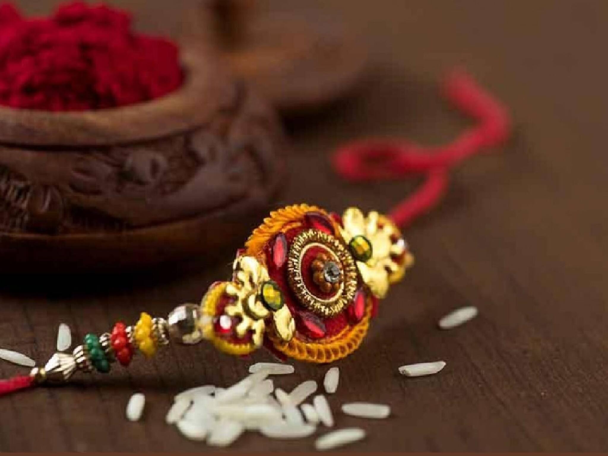 Raksha Bandhan 2022: ৫০০০ টাকার মধ্যে টেক-স্যাভি বোনদের জন্য রাখির সেরা ৫টি গিফট