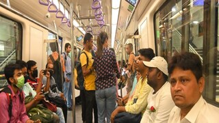 যাত্রা শুরুর দিনে শিয়ালদহ মেট্রোয় যাত্রী ১২ হাজারের কাছাকাছি, টিকিট থেকে আয় ৩ লাখের বেশি