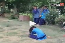 একাধিক ছাত্রীর ঘাড়ে চাপল ভূত! চিৎকার, কান্নাকাটি! স্কুলের ভুতুড়ে ভিডিও ভাইরাল একাধিক ছাত্রীর ঘাড়ে চাপল ভূত! চিৎকার, কান্নাকাটি! স্কুলের ভুতুড়ে ভিডিও ভাইরাল