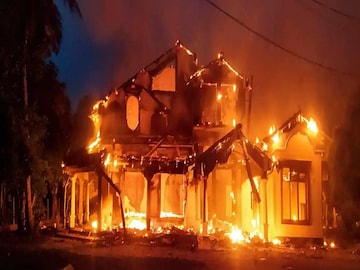 Sri Lanka PM House Burnt