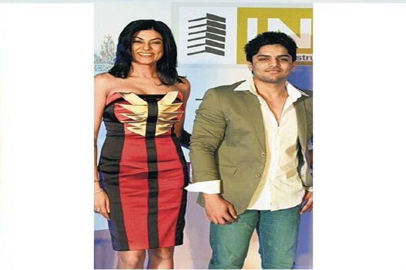 ব্যবসায়ী ইমতিয়াজ খাট্টির সঙ্গেও সুস্মিতা সেনের নামও জড়িয়েছিল। তবে  ইমতিয়াজের সঙ্গে সুস্মিতা প্রেমের সম্পর্কও  একেবারেই অল্প সময়ের৷  Photo- File