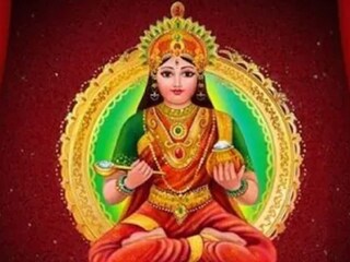 দেবীর কৃপায় কেউ অভুক্ত থাকে না! সংসারে সমৃদ্ধি আনতে মা অন্নপূর্ণার ছবি কোথায় রাখবেন জেনে নিন এখনই!
