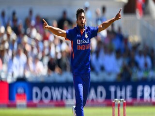 উমরানকে টানা খেলিয়ে যেতে হবে বলছেন জাহির