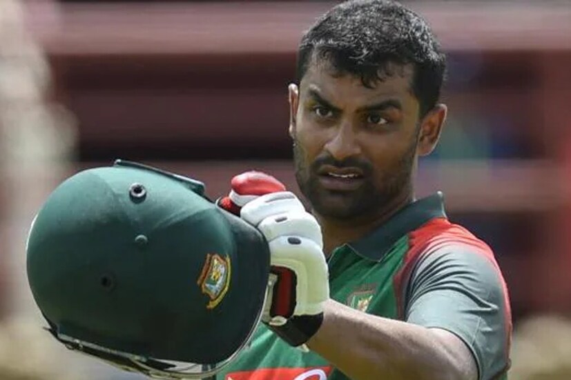 সামনেই টি-২০ বিশ্বকাপ। তার আগে তামিম ইকবালের এমন সিদ্ধান্ত বাংলাদেশ ক্রিকেটের অনেকেই অবাক। দলের নির্ভরযোগ্য ওপেনার তিনি। এখন বাংলাদেশ বোর্ডকে তামিমের বিকল্প খুঁজতে হবে। আর সব থেকে বড় ব্যাপার, টি-২০ বিশ্বকাপের আর কয়েক মাস বাকি।