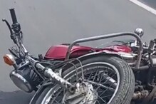 বাইক, পথচারীকে ধাক্কা তৃণমূল সমর্থকদের সুমোর, চালককে পুলিশের সামনেই চড়-থাপ্পড় বাইক, পথচারীকে ধাক্কা তৃণমূল সমর্থকদের সুমোর, চালককে পুলিশের সামনেই চড়-থাপ্পড়