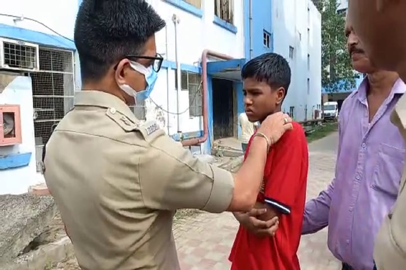 দুর্ঘটনার পর স্থানীয় বাসিন্দারা উদ্ধার কাজে হাত লাগান। পরে প্রশাসনের তরফে &quot;গ্রিন করিডর&quot; করে আহত স্কুল ছাত্রদের আনা হয় মালদা মেডিকেল কলেজ হাসপাতালে। ঘটনাস্থলে পৌঁছয় পুলিশ ও দমকল।দুর্ঘটনায় আহতদের মধ্যে ১৭ জনের চিকিৎসা হয় মালদহ মেডিকেল কলেজ হাসপাতালে। আরও ২০ জনের চিকিৎসা করা হয় পূর্ব রেলের মালদহ ডিভিশনাল হাসপাতালে। দুর্ঘটনার কারণ প্রসঙ্গে উঠে এসেছে একাধিক তথ্য।