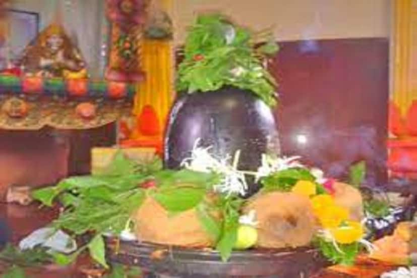 চন্দ্রদোষের ফলে ব্যক্তির স্বাস্থ্যে বিশেষ করে কুপ্রভাব ফেলে ৷ যদি কুষ্ঠিতে চন্দ্রদোষ থাকে তার নিবারণ করতে সোমবার বিশেষ গুরুত্বপূর্ণ দিন ৷ প্রতীকী ছবি ৷