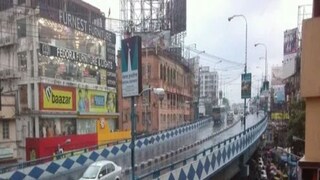 গড়িয়াহাট উড়ালপুল থেকে মরণ ঝাঁপ গড়িয়াহাট উড়ালপুল থেকে মরণ ঝাঁপ