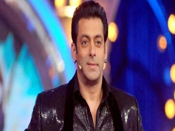 বিগ বসের সেটে সলমন খান ৷ ফাইল ছবি ৷