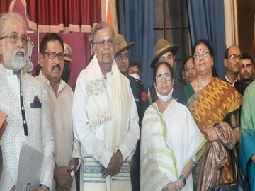 নতুন রাজ্যপালের শপথ