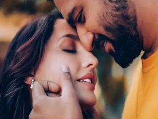 জীবনে প্রকৃত ভালোবাসার মানুষটিকে পেতে চাইছেন? রইল ম্যানিফেস্টেশনের এই পাঁচ সহজ উপায়