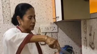 মুখ্যমন্ত্রীর বাড়ির নিরাপত্তা নিয়ে প্রশ্ন