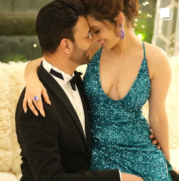 তবে অঙ্কিতার মা হওয়ার কথা জানা গেল অন্য এক অভিনেত্রীর থেকে। যদিও অঙ্কিতা বা ভিকি এখনও কিছু জানাননি। তবে জল্পনা তুঙ্গে! photo source Instagram 