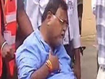 এইমসে পার্থ