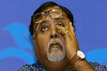 জন্মদিনেই ট্যুইস্ট...! জেলে 'হ্যাপি বার্থডে' বলতে আসা অনুরাগীদের ফেরালেন পার্থ!
