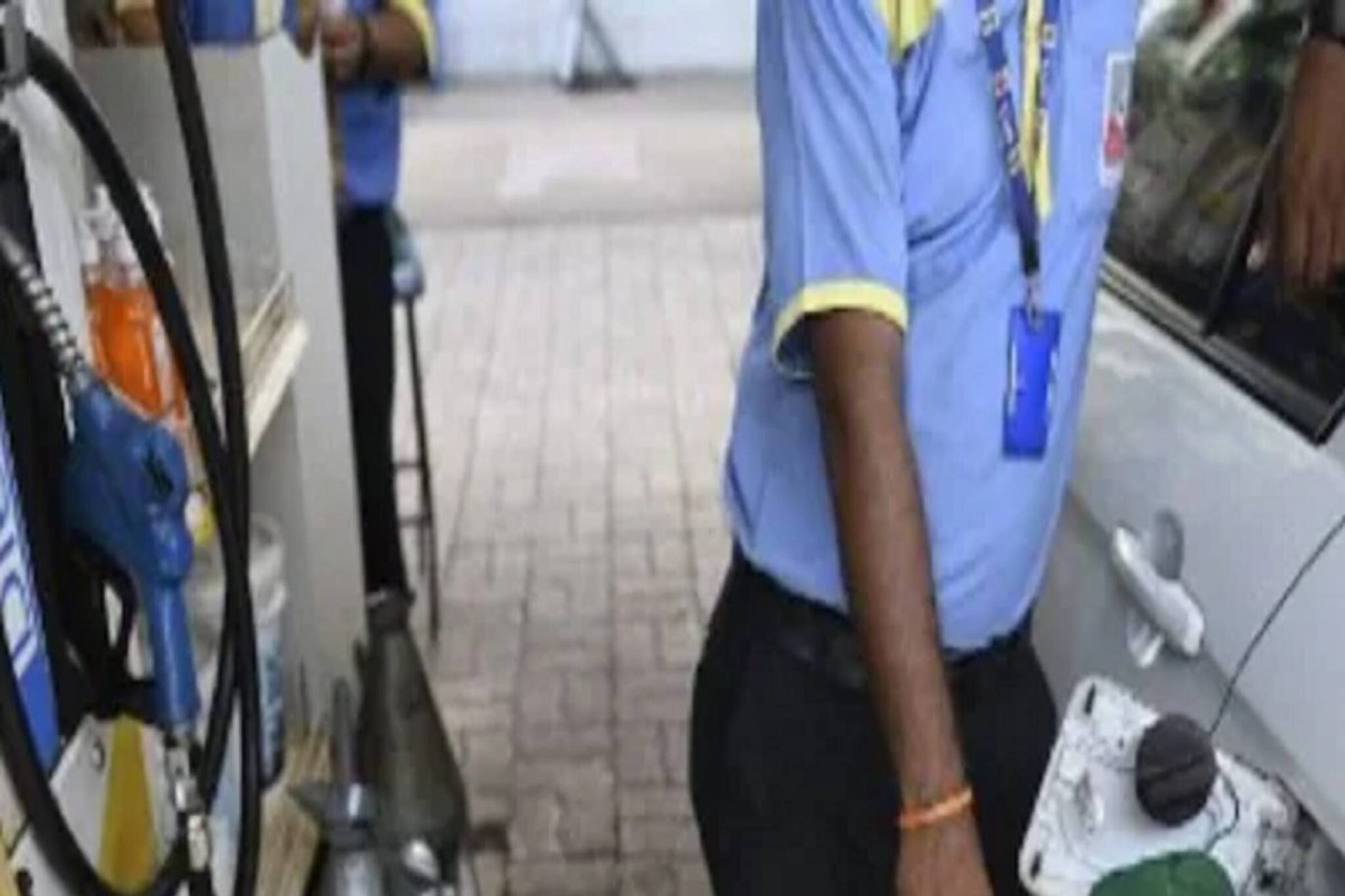 ফের ঊর্ধ্বমুখী অশোধিত তেলের দাম, দেখে নিন আপনার শহরে কত হল পেট্রোল ও ডিজেলের দাম