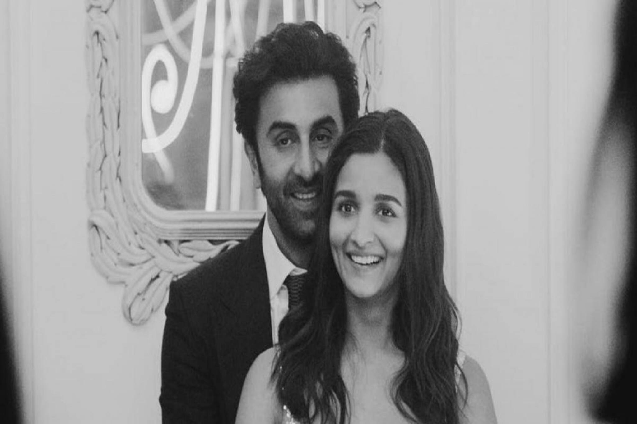 জুনিয়র কাপুরের নামের শুরুটা কি 'R'দিয়েই? সরাসরি জবাব দিলেন রণবীর-আলিয়া