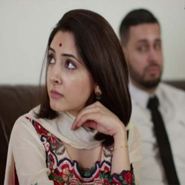 তাই পারিবারিক বিশেষজ্ঞদের পরামর্শ, সঙ্গীর অভাব মেনে নিন এবং যতটা সম্ভব সম্পর্কের তিক্ততা ও সংঘাত এড়িয়ে চলুন। স্বামী-স্ত্রীর সম্পর্কে তৃতীয় ব্যক্তি এসে পড়া একটা সাধারণ ব্যাপার, কিন্তু সম্পর্ক অটুট রাখতে চাইলে বিবাহ বহির্ভূত সম্পর্ক বেশিদিন ধরে রাখাটা খারাপ, ক্ষমা চেয়ে বিষয়টি শেষ করার পরামর্শ দেন বিশেষজ্ঞরা।