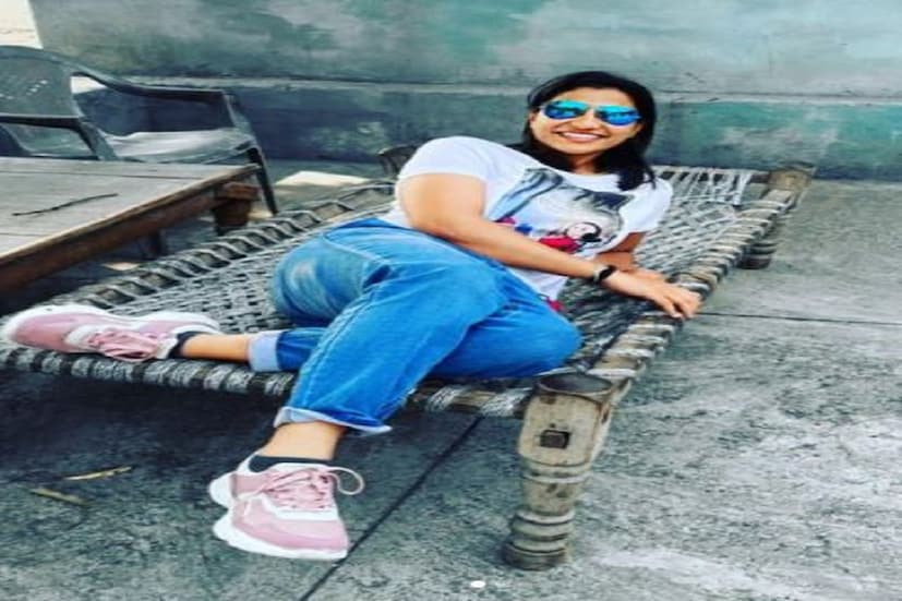 তিনি এদিনের ম্যাচে ৪ ওভারে ১৫ রান দিয়ে ২ উইকেট তুলে নেন৷ এই দুটি উইকেট তোলা এবং উইকেট তোলার সময়টা অত্যন্ত গুরুত্বপূর্ণ ছিল ভারত পাকিস্তান ম্যাচের জন্য৷ বৃষ্টির কারণে এদিনের ম্যাচ কমিয়ে ২০ থেকে ১৮ ওভারের করে দেওয়া হয়৷