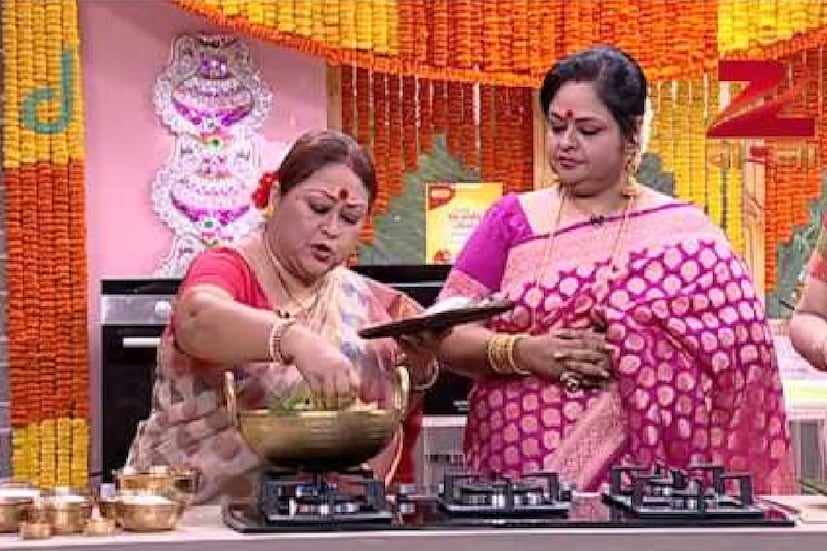 *জন্মদিনে শুভেচ্ছা জানাতে ভুলে যাওয়াটা তাঁকে কুঁড়ে কুঁড়ে খাচ্ছে। লিখেছেন, &quot;এ বছর জন্মদিনে wish করতেও ভুলে গেছি। কতদিন তোমার কোনও খোঁজ নিইনি।&quot; সংগৃহীত ছবি। 