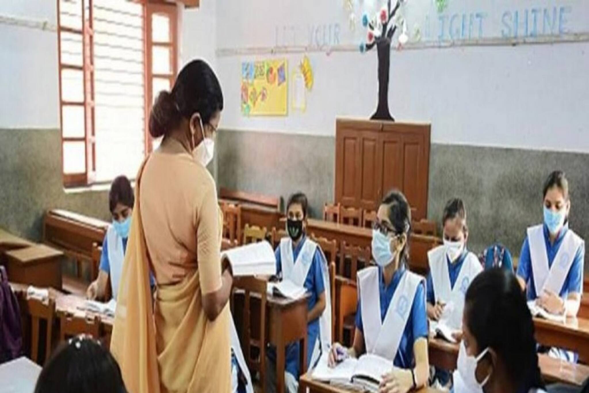 উচ্চ মাধ্যমিকের মূল্যায়নে গাফিলতি, নম্বর বাড়ল প্রায় ১৯ হাজার পড়ুয়ার