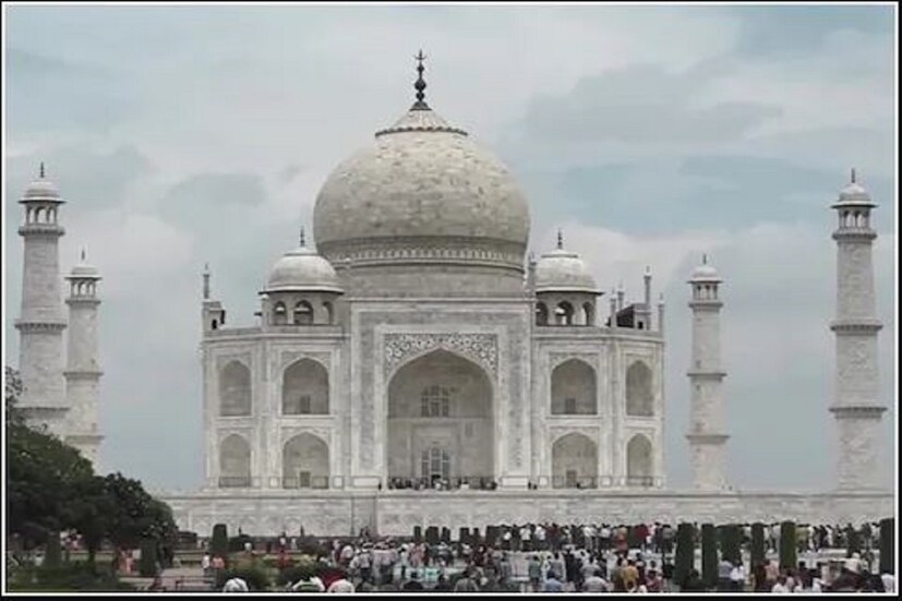 এএসআই ফের একবার খারিজ করে দিয়েছে এই তত্ত্বের অস্তিত্ব৷ আসলে পশ্চিমবঙ্গের তৃণমূল কংগ্রেসের রাষ্ট্রীয় প্রবক্তা সাকেত গোখলে একটি আরটিআই দাখিল করেছিলেন৷ এতে এএসআই আগ্রা নিজেদের জবাব দিয়েছে৷ এএসআই পরিষ্কার জানিয়ে দিয়েছে তাজমহলে কোনও বন্ধ ঘর নেই৷ আর সেখানে কোনও হিন্দু দেবী দেবতার মূর্তিও রাখা নেই৷ Photo- File 