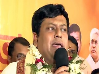 নবান্ন অভিযানের দিন দলীয় ঝান্ডার সঙ্গে কী রাখার 'নিদান' সুকান্ত মজুমদারের?