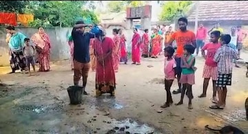 নিজের