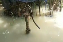 উত্তাল সমুদ্র, বাঁধ ভেঙে জল ঢুকল লোকালয়ে! ভয়াবহ অবস্থা পূর্ব মেদিনীপুরে! উত্তাল সমুদ্র, বাঁধ ভেঙে জল ঢুকল লোকালয়ে! ভয়াবহ অবস্থা পূর্ব মেদিনীপুরে!