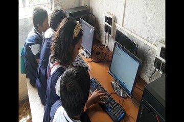 কম্পিউটার