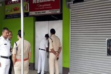 মধ্যরাতে ভদ্রেশ্বরে বোমা বিস্ফোরণ! আতঙ্কে স্থানীয় বাসিন্দারা