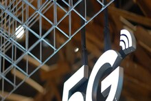 আপনার ফোনের 5G নেটওয়ার্ক পেতে আর কত দেরি, বাধা কোথায়! জেনে নিন বিস্তারিত