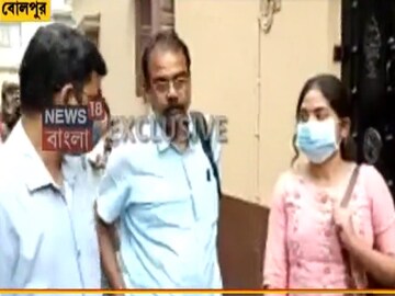 অনুব্রত মণ্ডলের বোলপুরের বাড়িতে সিবিআই। 