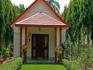 শান্তিনিকেতনে পার্থ- অর্পিতার এই বাড়়িতেই হানা ইডি-র৷ 