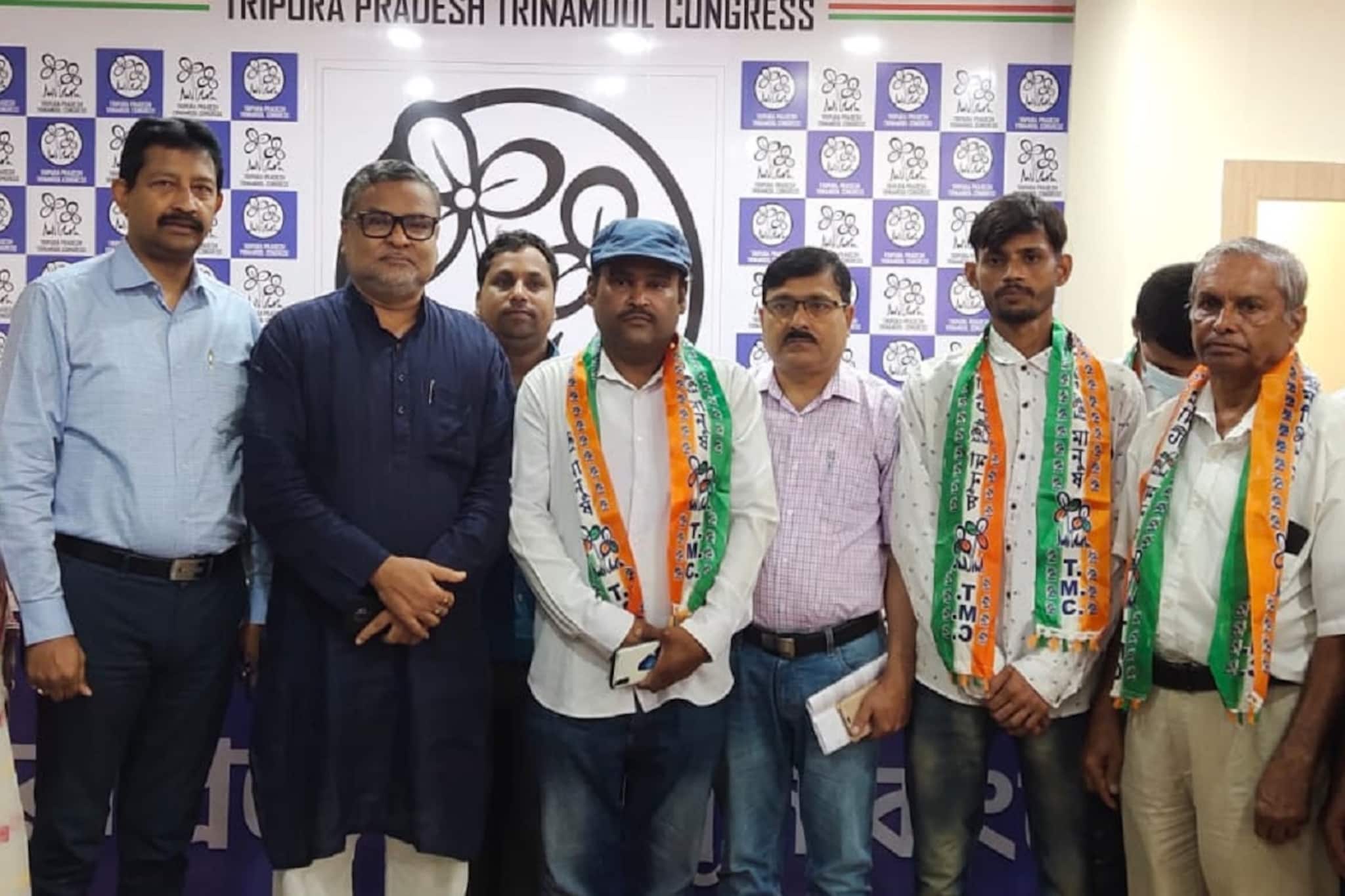 ত্রিপুরায় কংগ্রেসের একাধিক নেতা তৃণমূলে যোগ দিতে চাইছেন: রাজীব বন্দ্যোপাধ্যায়