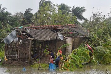 ব্যাপক উত্তাল সমুদ্র, আবহাওয়ায় ব্যাপক রদবদল, বাংলার উপকূলে লাল সতর্কতা জারি