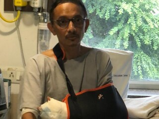 হাসপাতালে মনোজিত কর। 
নিজস্ব চিত্র