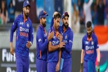 হংকংকে হারিয়ে সুপার ফোরে ভারত, রোহিতকে চিন্তায় রাখলেন দলের বোলাররা হংকংকে হারিয়ে সুপার ফোরে ভারত, রোহিতকে চিন্তায় রাখলেন দলের বোলাররা