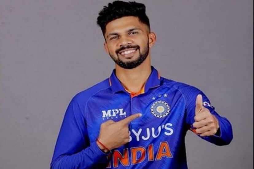 সিরিজের দ্বিতীয় ওয়ানডেতে, ভারতীয় দল জিম্বাবোয়েকে ১৬১ রানে অলআউট করেছিল ভারতীয় দল লক্ষ্য অর্জনে মাত্র ৫ উইকেট খোয়ায়। শিখর ধাওয়ান এই ম্যাচে ৩৩ রান করলেও তৃতীয় ওয়ানডেতে খেলা কঠিন হচ্ছে তার। আসলে, ঋতুরাজ গায়কওয়াদ এখনও একটি ম্যাচ খেলার সুযোগ পাননি। এমন পরিস্থিতিতে তাকে একাদশে রাখা যেতে পারে।  (Instagram)
