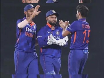  ishan kishan's throw hits axar patel 