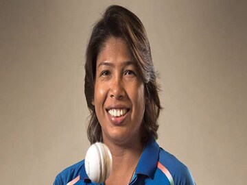 মহিলা দলে ফের কামব্যাক ঝুলনের