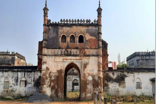 The history of the palace of King Krishnachandra of Krishnanagar ইতিহাস ...