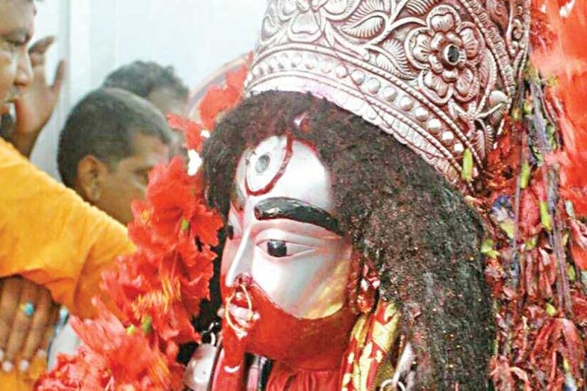 পুরাণ মত শুম্ভ ও নিশুম্ভ প্রজাপতি ব্রহ্মাকে সন্তুষ্ট করে ৷ ব্রহ্মা সন্তুষ্ট হয়ে শুম্ভ ও নিশুম্ভকে বরদান করেন যে, কোনও পুরুষ তাদের মারতে পারবেনা ৷ প্রতীকী ছবি ৷