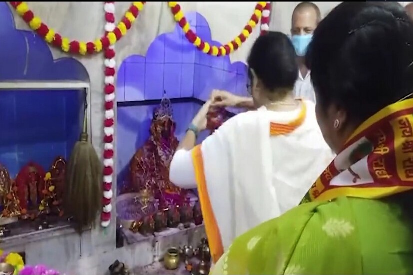এ বছর সপ্তমী তিথি ১৮ অগাস্ট রাত ০৯.২০ পর্যন্ত চলবে এবং এর পরে অষ্টমী তিথি শুরু হবে। যা পরের দিন অর্থাৎ ১৯ অগাস্ট রাত ১০টা ৫৯ মিনিট পর্যন্ত থাকবে। অনেকেই জন্মাষ্টমীর আগের দিন থেকে নিরামিষ আহার করেন। জন্মাষ্টমীর দিন সকাল থেকে রাত পর্যন্ত উপোস করে থাকেন।