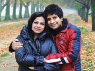 কেকে এবং জ্যোতি