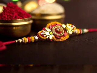ভাই-বোনের পবিত্র সম্পর্কের উদযাপন