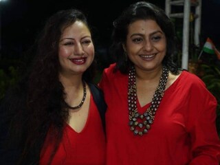 বন্ধু সোমুর অ্যালবামে অভিনয় করতে পেরে জয়া দারুণ খুশি