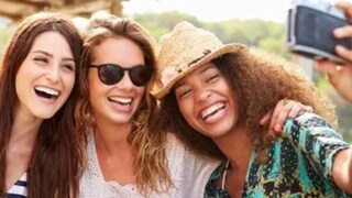 খাতায়কলমে একে বলা হয় ‘সোলোগ্যামি’৷ অর্থাৎ নিজের সঙ্গেই জীবন কাটানো